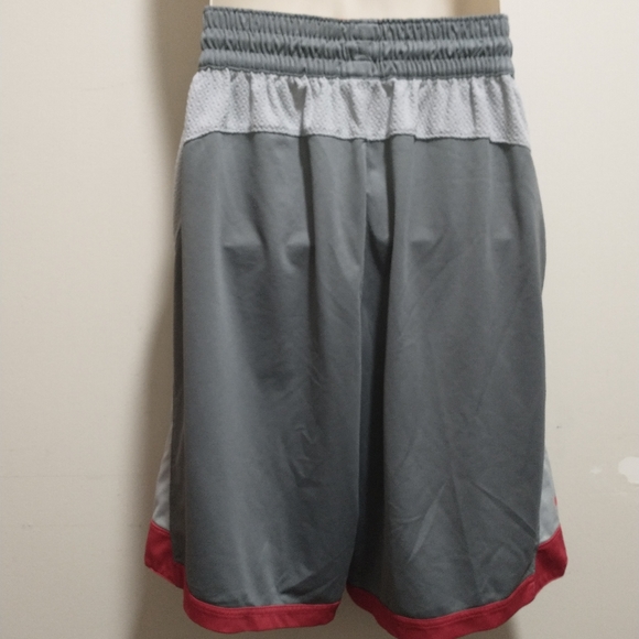 (L) Grey with Red Trim Nike Basketball Shorts - Picture 10 of 12